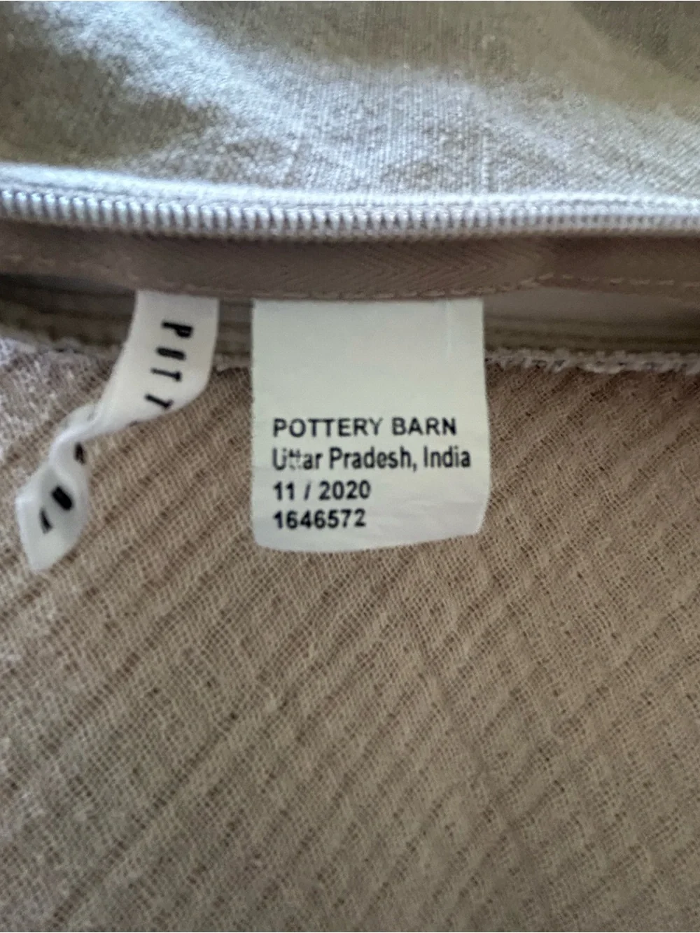 Pottery Barn Blue Denim 24 X 24” Cotton /Linen Pillow Cover From 2020. EUC